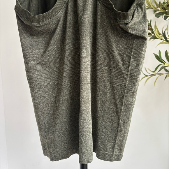 • [Athleta] Racerback Tank • - Picture 6 of 8